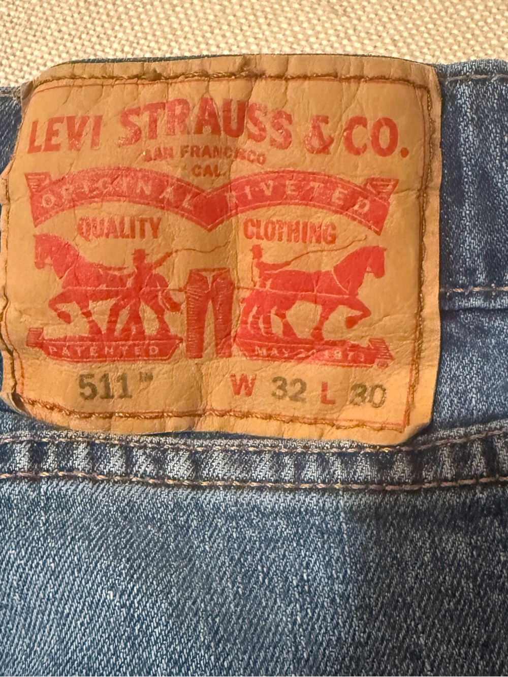 Levi’s 511 32x30 jeans vintage look so soft 99% cotton. Men and great women too.